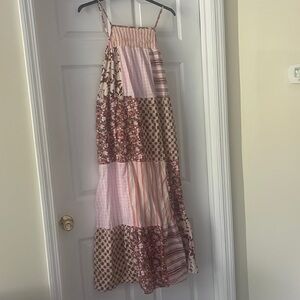 Cute maxi dress size medium